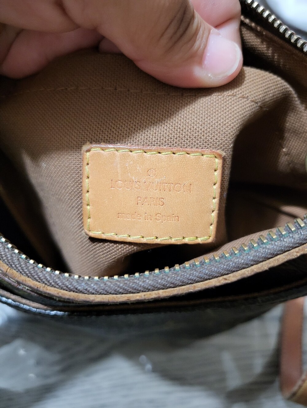 Louis Vuitton Crossbody Bag - Picture 9 of 14